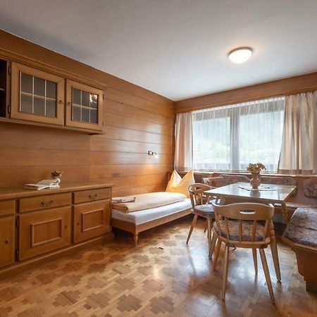 Апартаменты Gastehaus Amor Майрхофен Экстерьер фото