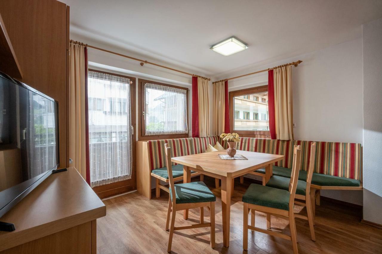 Апартаменты Gastehaus Amor Майрхофен Экстерьер фото